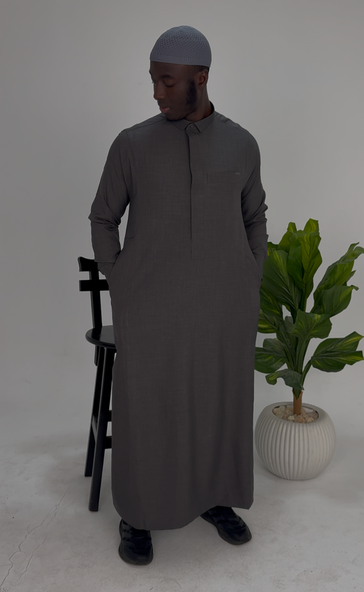 Tailored Thobe Dark Grey