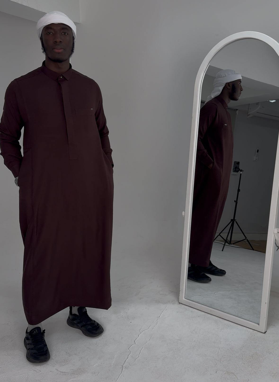 Tailored Thobe Bordeaux Red