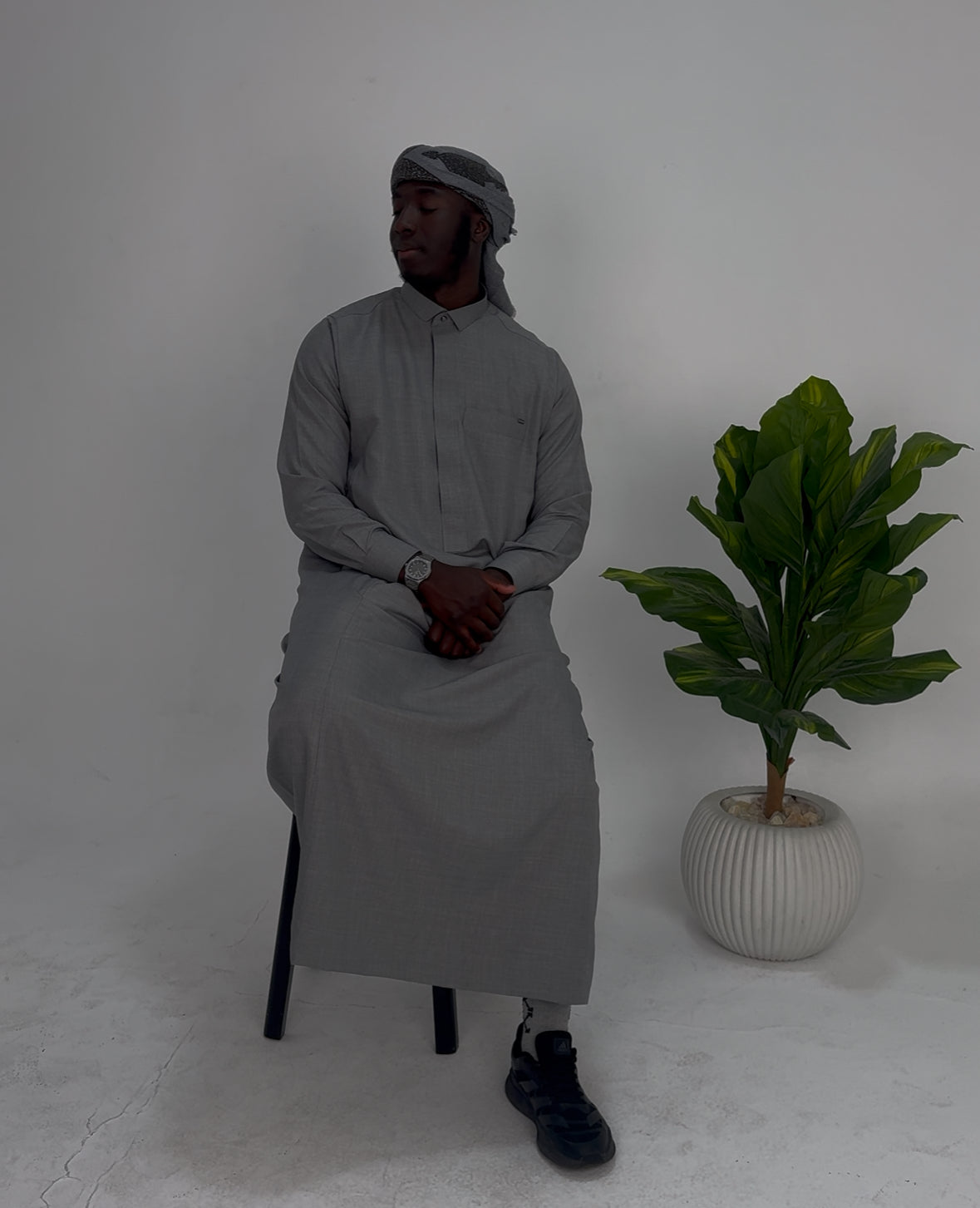 Tailored Thobe Grey